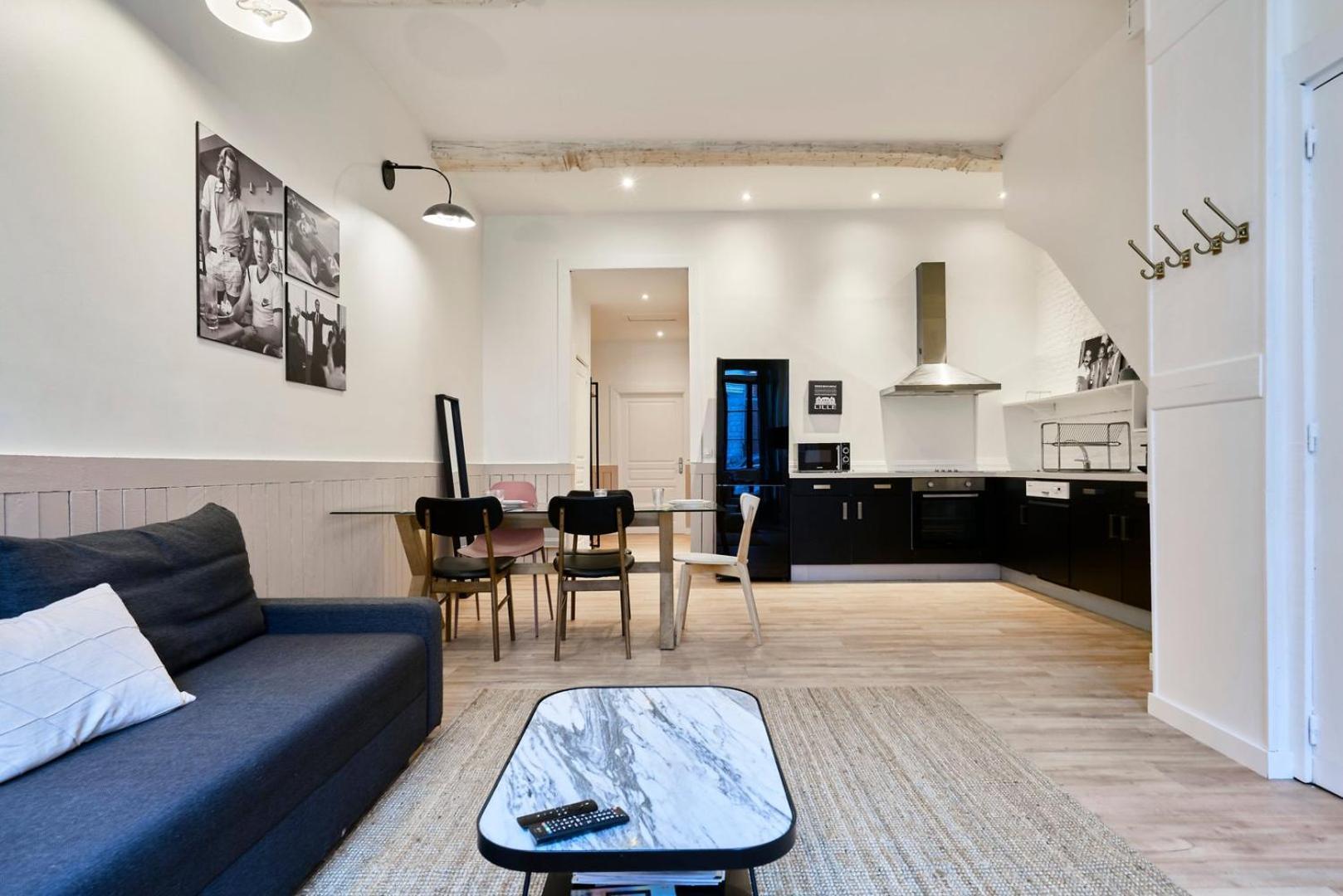 Old Lille: Charming Renovated Apartment エクステリア 写真